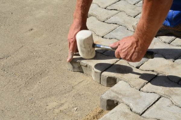 Pavers in Yarrow Point